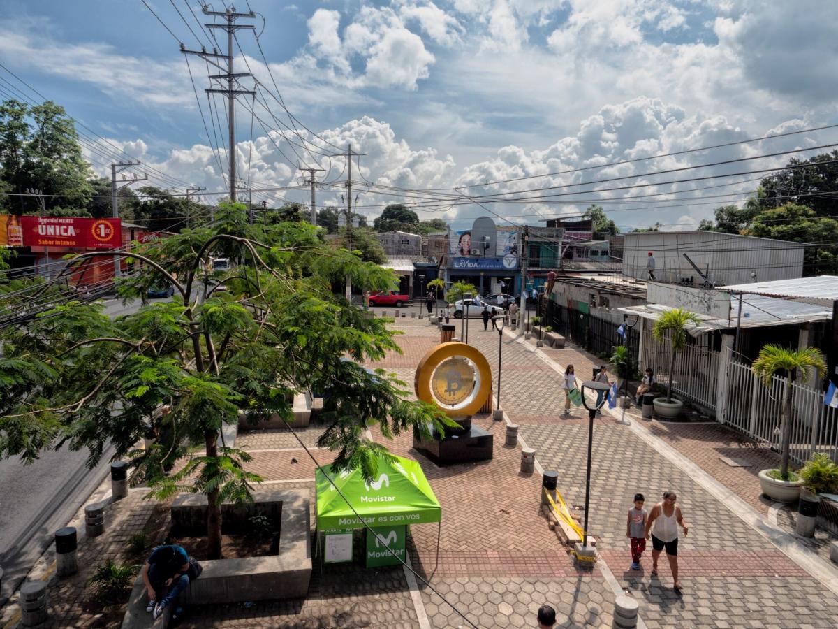 IMF Reaches Agreement with El Salvador for $1.4 Billion Loan