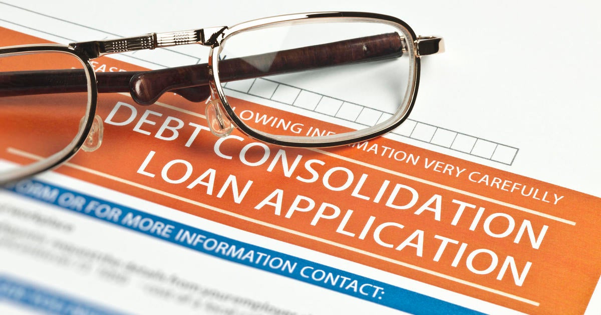 Debt consolidation loan vs. debt consolidation program: Which will be better in 2025?