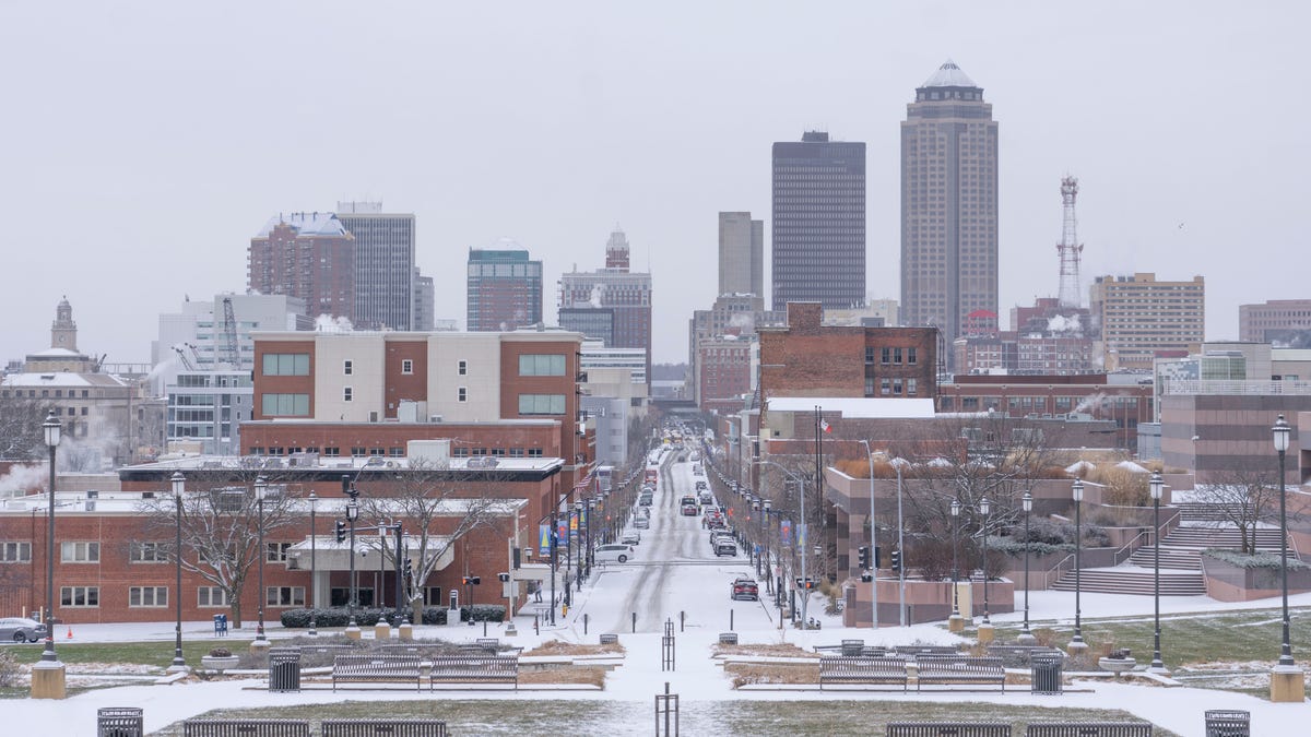 Des Moines kickstarts new loan program to help small business owners