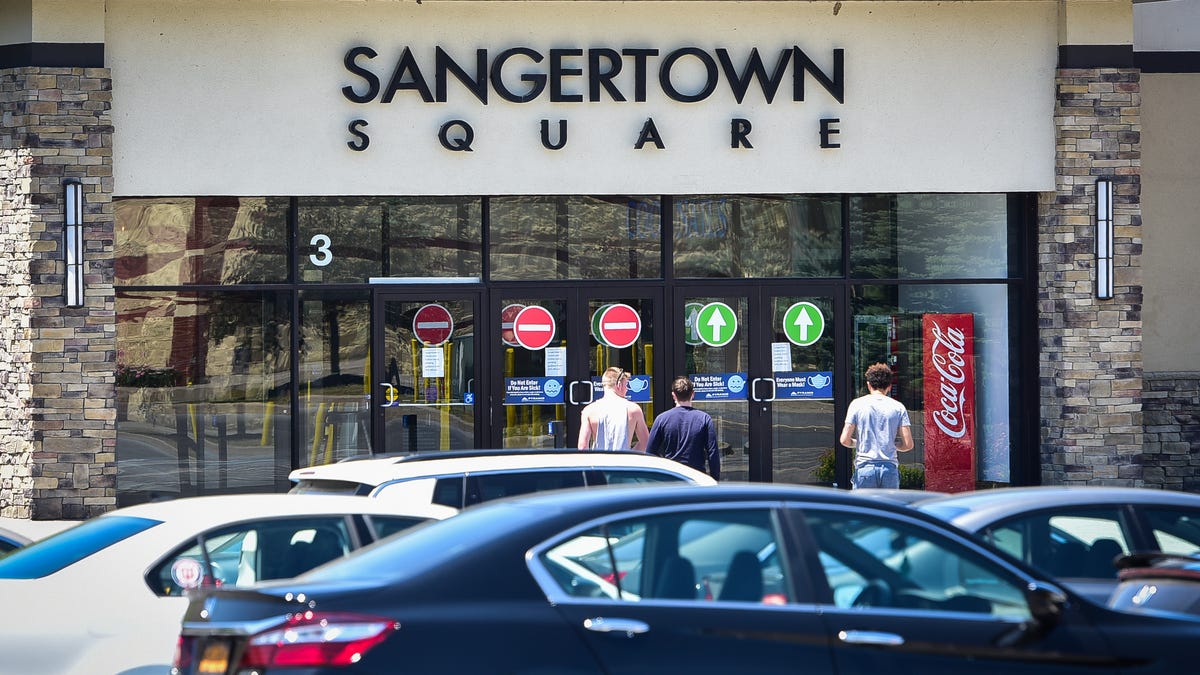 Pyramid Management gets 3-year extension on Sangertown Square loan